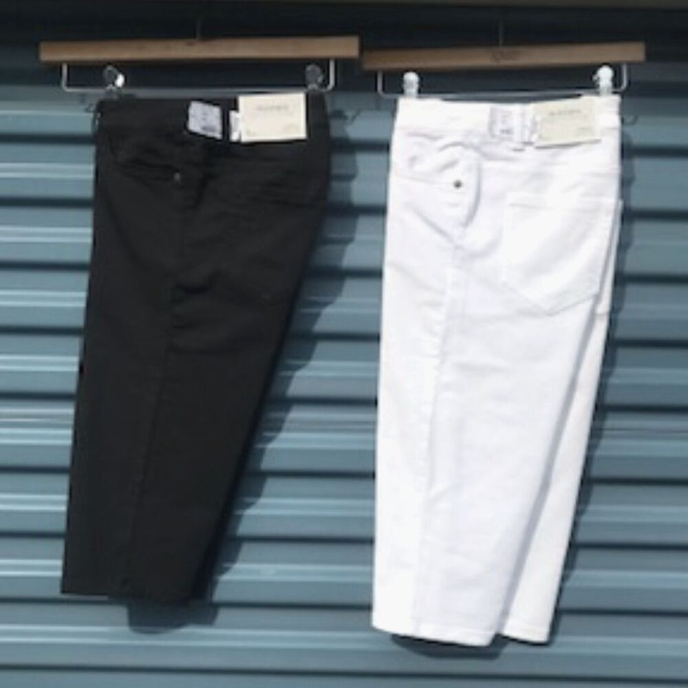 Bermuda Skimmer Shorts Size: 4 Average . Black & White . (2) Pair Bundle . NWT's